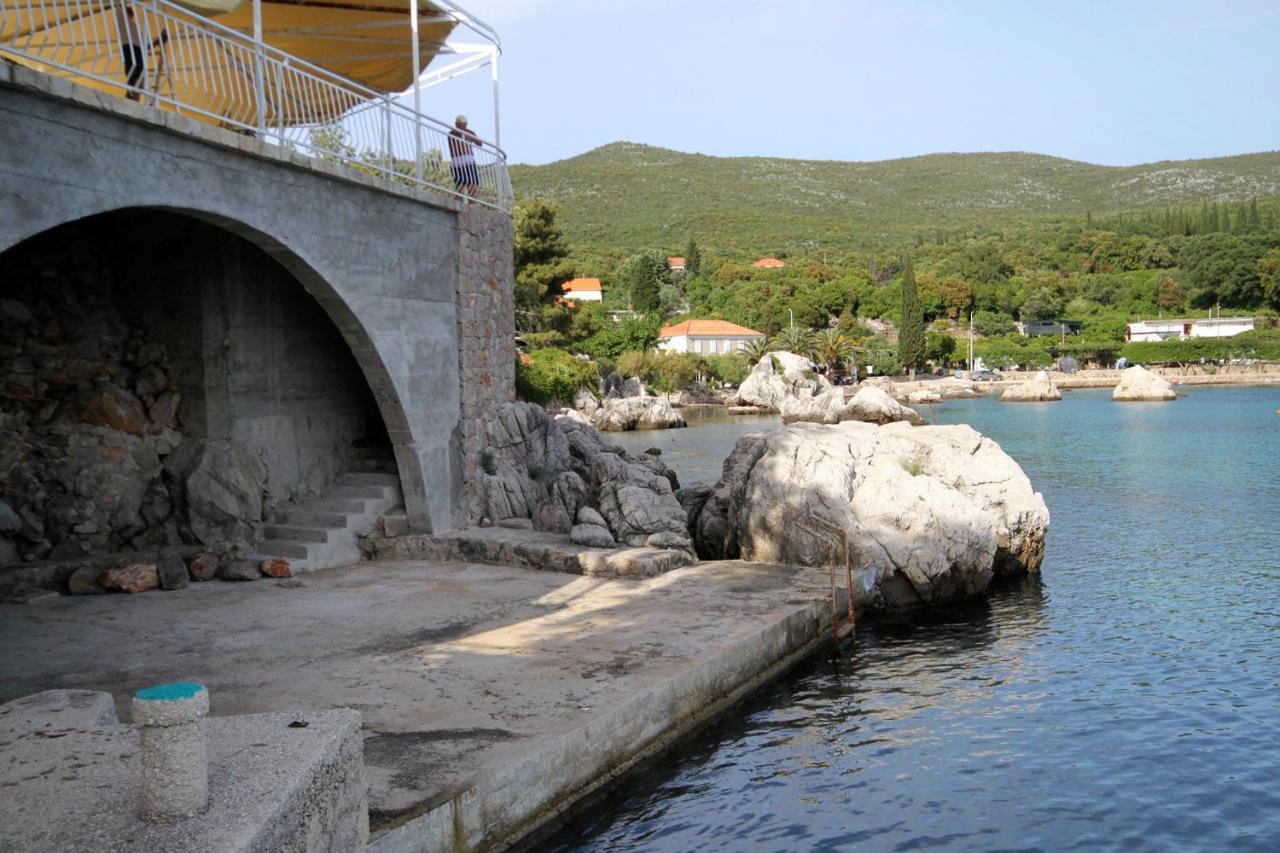 Apartments By The Sea Molunat, Dubrovnik - 8550 ภายนอก รูปภาพ