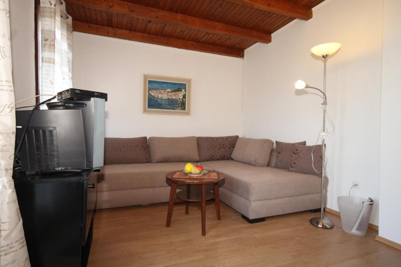 Apartments By The Sea Molunat, Dubrovnik - 8550 ภายนอก รูปภาพ